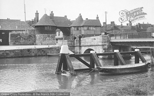 Photo of Sandwich, The Bridge And Barbican c.1930