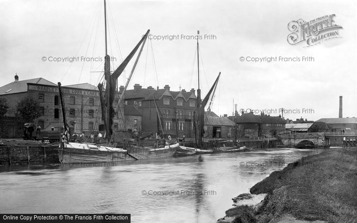 Photo of Sandwich, The River Medway 1924