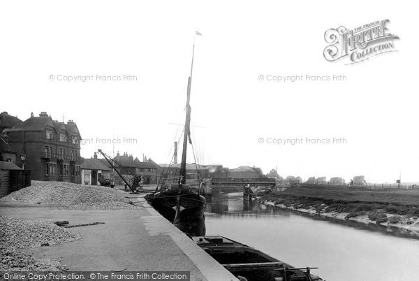 Photo of Sandwich, The River Stour 1914