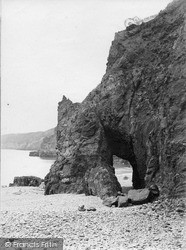 Natural Arch, Dixcart Bay c.1910, Sark