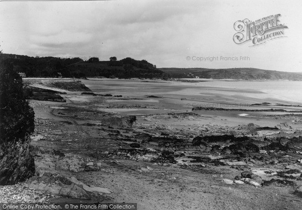 Photo of Saundersfoot, The Sands c.1935