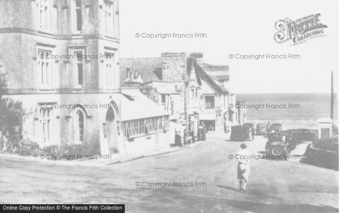 Photo of Saundersfoot, The Square c.1950