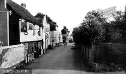Sawbridgeworth, King William IV, Vantorts Road c1960