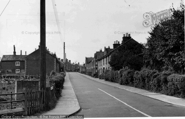 Photo of Saxmundham, Faifield Road c.1950