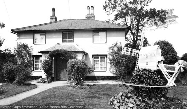 Photo of Saxtead, Mill House c.1960