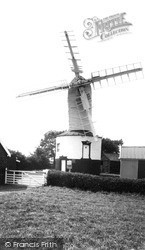Windmill c.1960, Saxtead