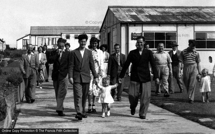 Photo of Scarborough, Holiday Makers c.1955