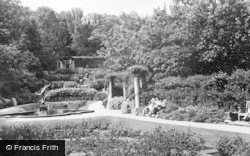 Lily Pond, Italian Gardens c.1950, Scarborough