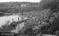 Listening To The Band, Peasholm Park c.1955, Scarborough