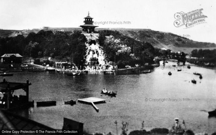 Photo of Scarborough, Peasholm Lake c.1935