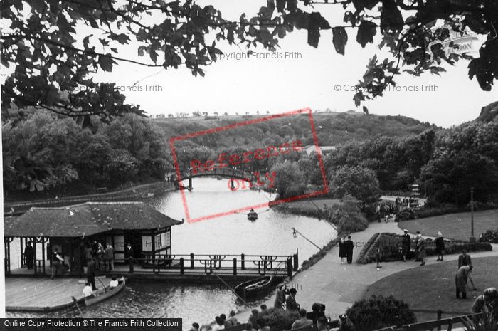 Photo of Scarborough, Peasholm Park, Bridge And Boat Landing c.1955