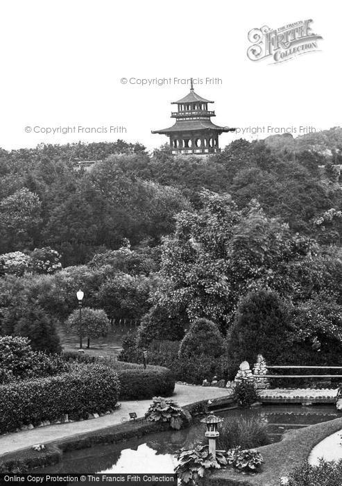 Photo of Scarborough, Peasholm Park, Pagoda And Lake c.1955