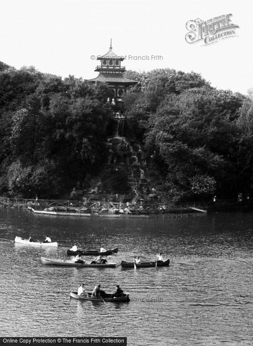 Photo of Scarborough, Peasholm Park, Pagoda And Lake c.1955