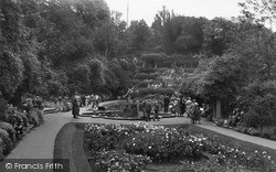 Rose Bed, Italian Gardens c.1955, Scarborough