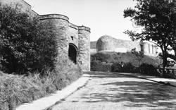 The Castle 1953, Scarborough