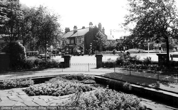 Photo of Scunthorpe, Britannia Corner c.1955