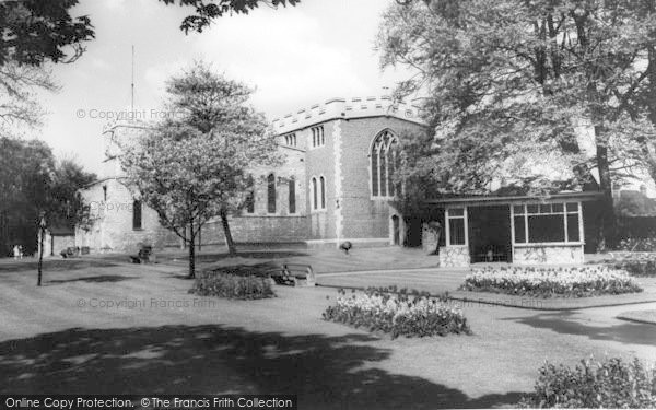 Photo of Scunthorpe, St Lawrence's Church c.1960