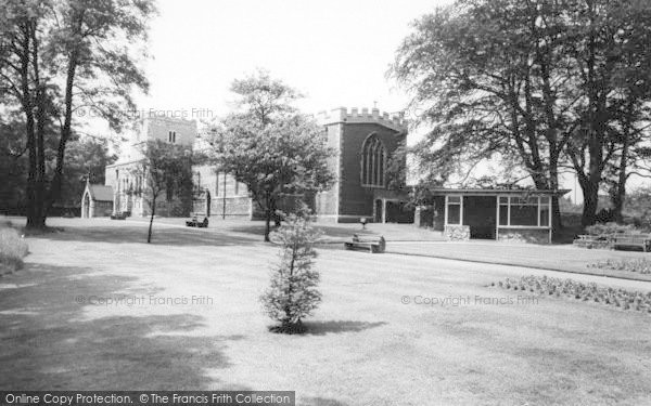 Photo of Scunthorpe, St Lawrence's Church c.1965