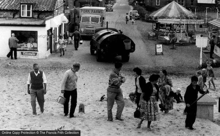 Photo of Sea Palling, Heading To The Beach c.1960