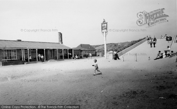 Photo of Sea Palling, The Lifeboat Tavern c.1955