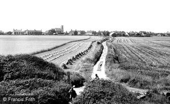 Sea Palling, the Village c1955