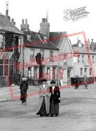 Ladies Walking 1906, Seaford