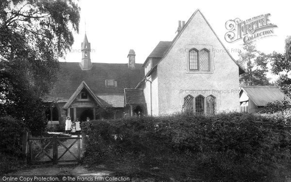 Photo of Seale, School 1906