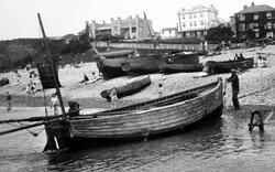 A Fishing Boat 1927, Seaton