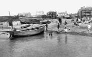 From The Sea 1927, Seaton