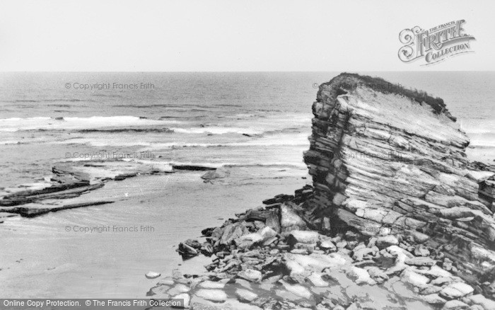 Photo of Seaton Sluice, The Rock, Known Locally As 