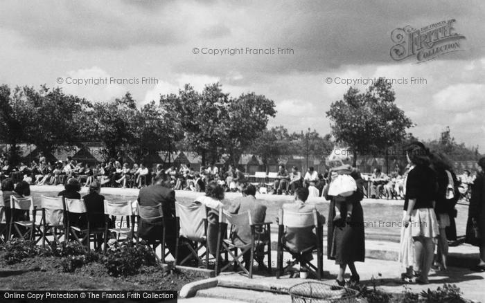 Photo of Seaton, Swimming Pool, Warner Holiday Camp c.1950