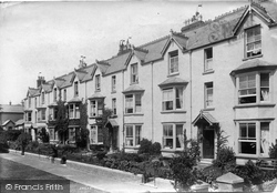Violet Terrace 1906, Seaton