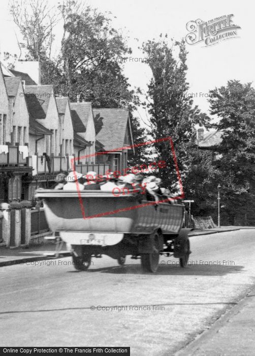 Photo of Seaview, A Charabanc In Seafield Road 1918