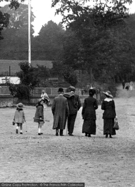 Photo of Seaview, Family Walking Near Pier Hotel 1918