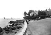 Quay Rocks 1918, Seaview