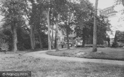 The Priory Drive c.1950, Seaview