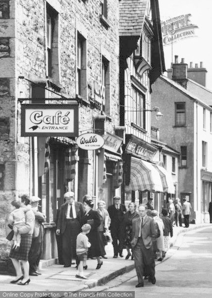 Photo of Sedbergh, Main Street, Pedestrians c.1960