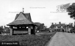 The Green And Pump c.1955, Sedlescombe