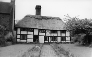 The Old Thatch c.1960, Sedlescombe
