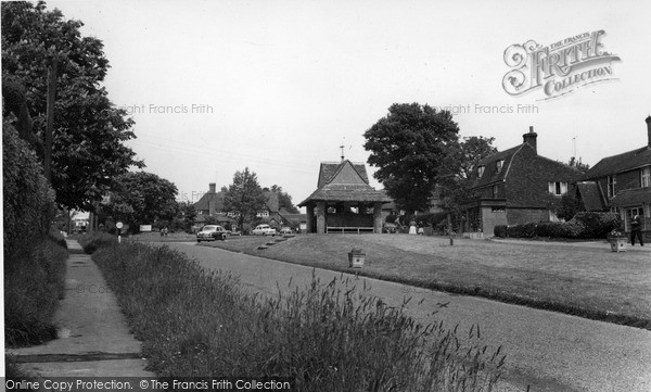 Photo of Sedlescombe, The Village c.1960