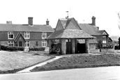 The Village Pump c.1955, Sedlescombe