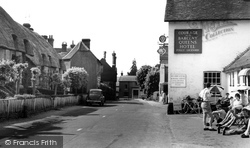 High Street 1961, Selborne