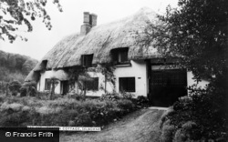 Thatch Cottage c.1960, Selborne