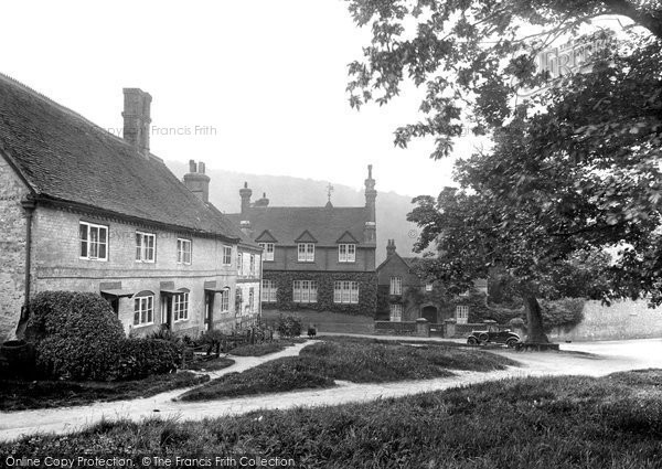 Photo of Selborne, The Village Centre 1928