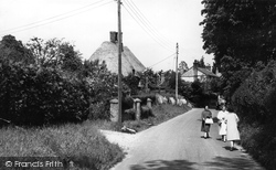 Village Street c.1955, Selborne