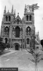 Abbey c.1965, Selby