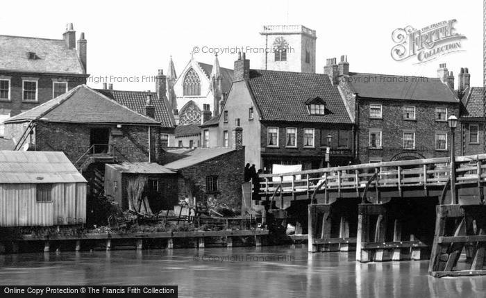 Photo of Selby, Beside The Toll Bridge 1901