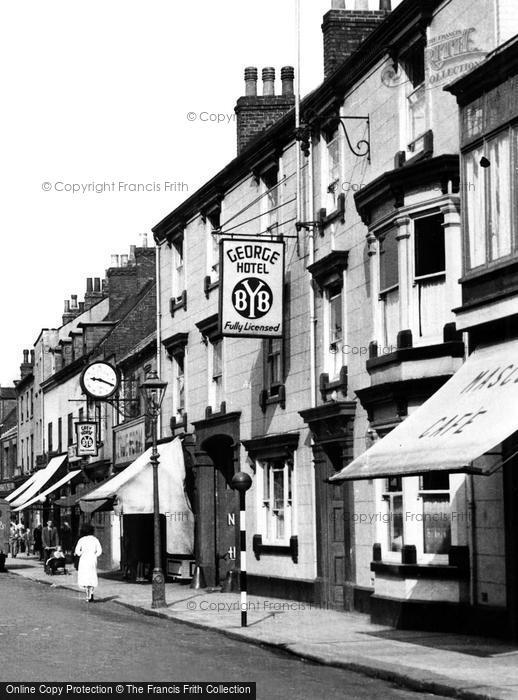 Photo of Selby, George Hotel, Gowthorpe Street c.1955