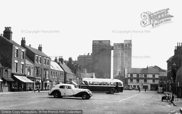 Photo of Selby, Micklegate c.1955