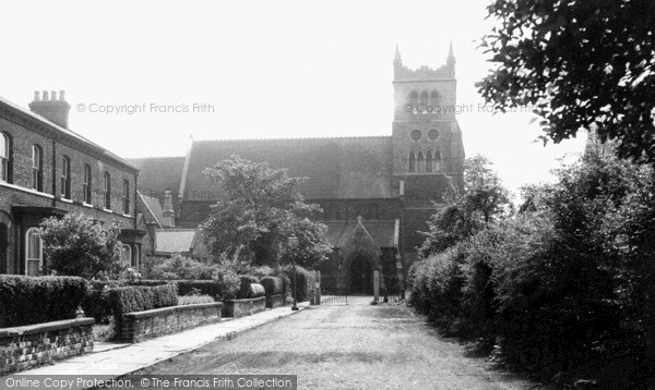 Photo of Selby, St James' Church c.1960